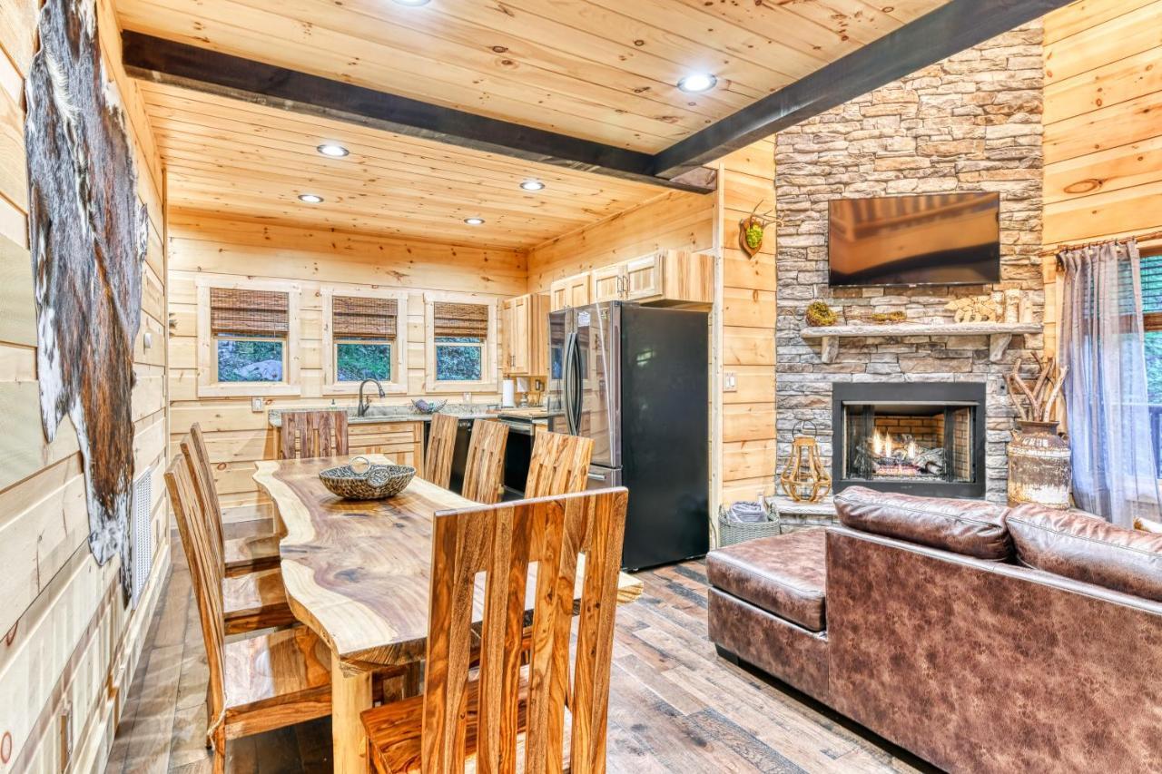 The Grand Fir Villa Gatlinburg Exterior photo