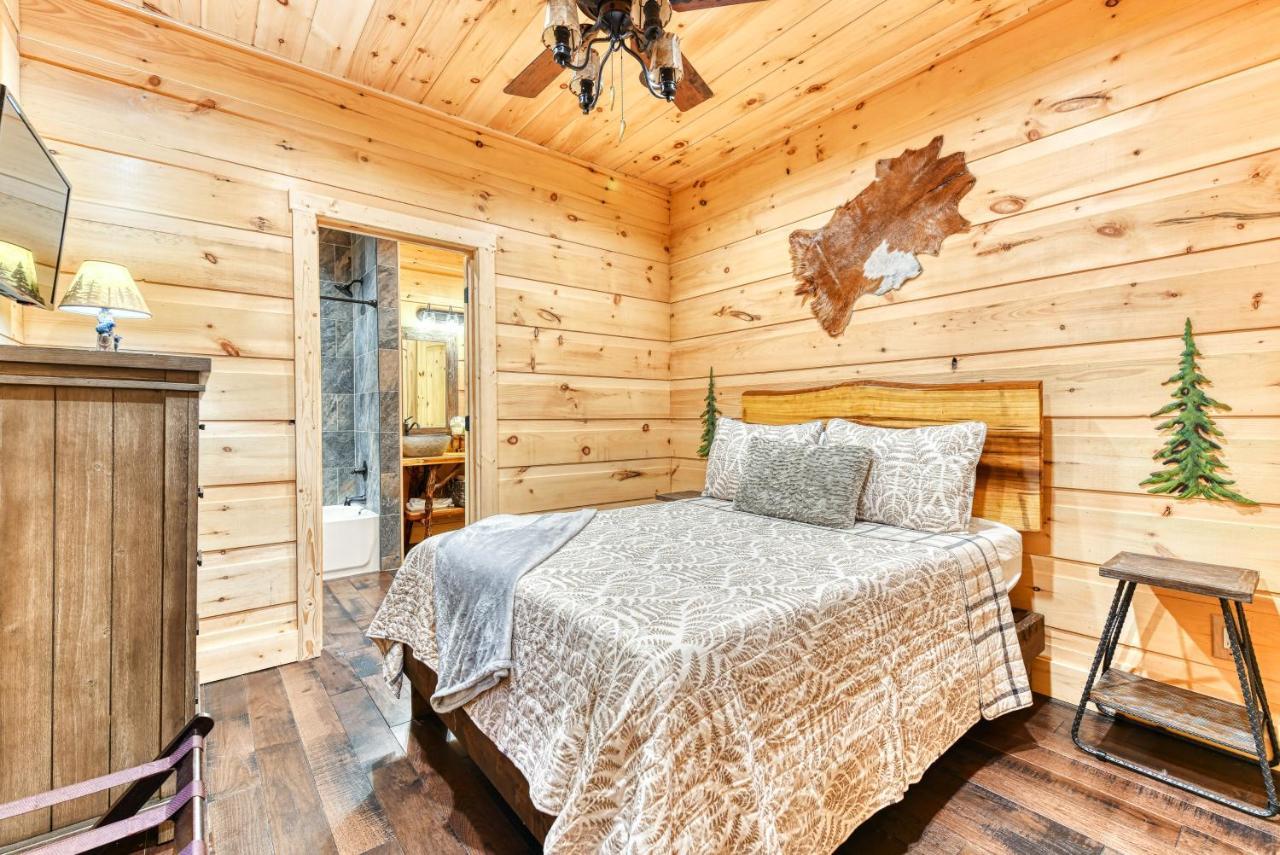 The Grand Fir Villa Gatlinburg Exterior photo